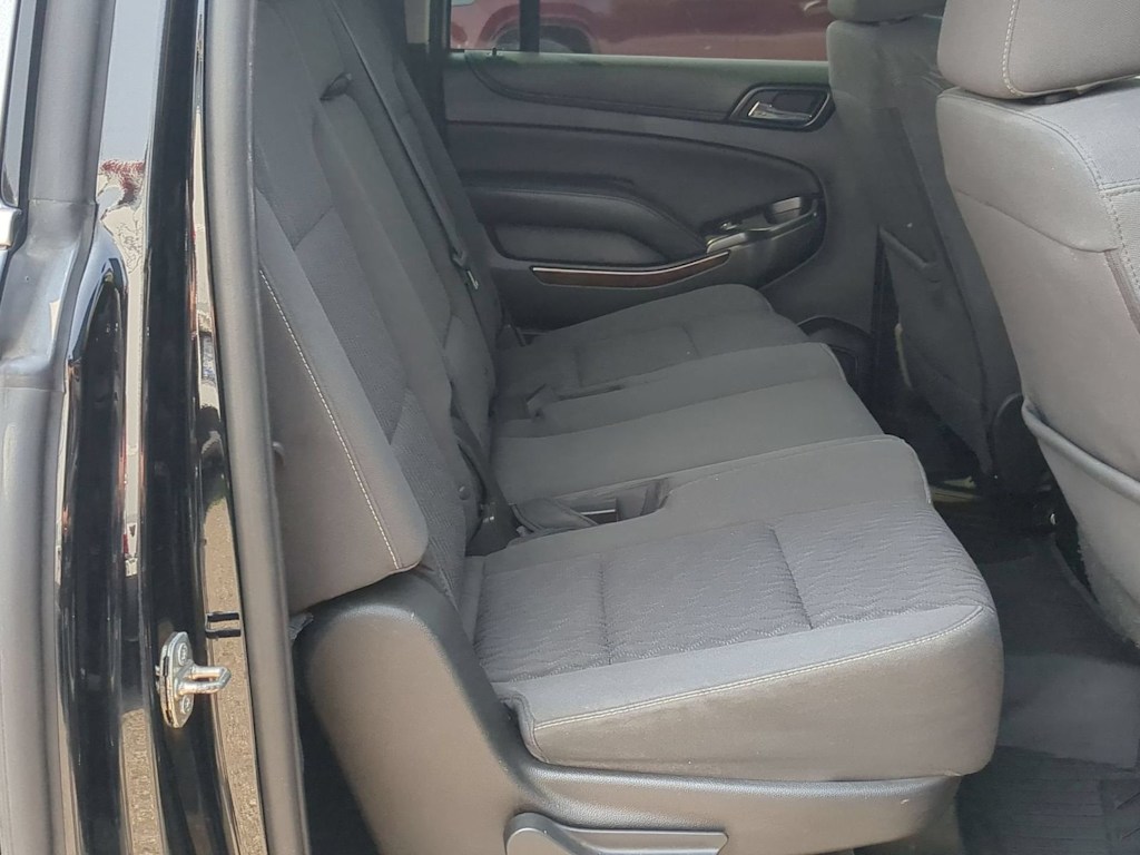 Thumbnail: 2019 Chevrolet Suburban - 26