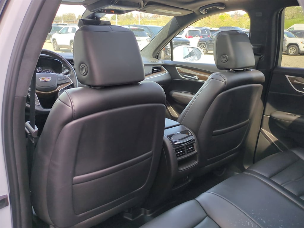 Thumbnail: 2018 Cadillac XT5 - 12