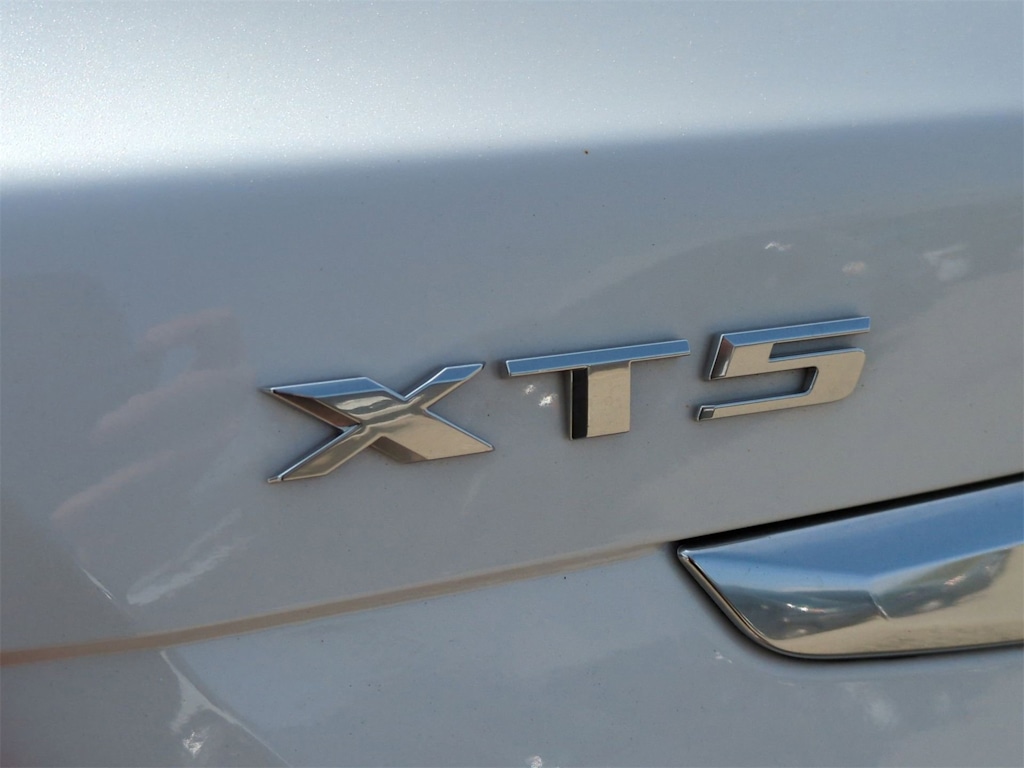 Thumbnail: 2018 Cadillac XT5 - 23