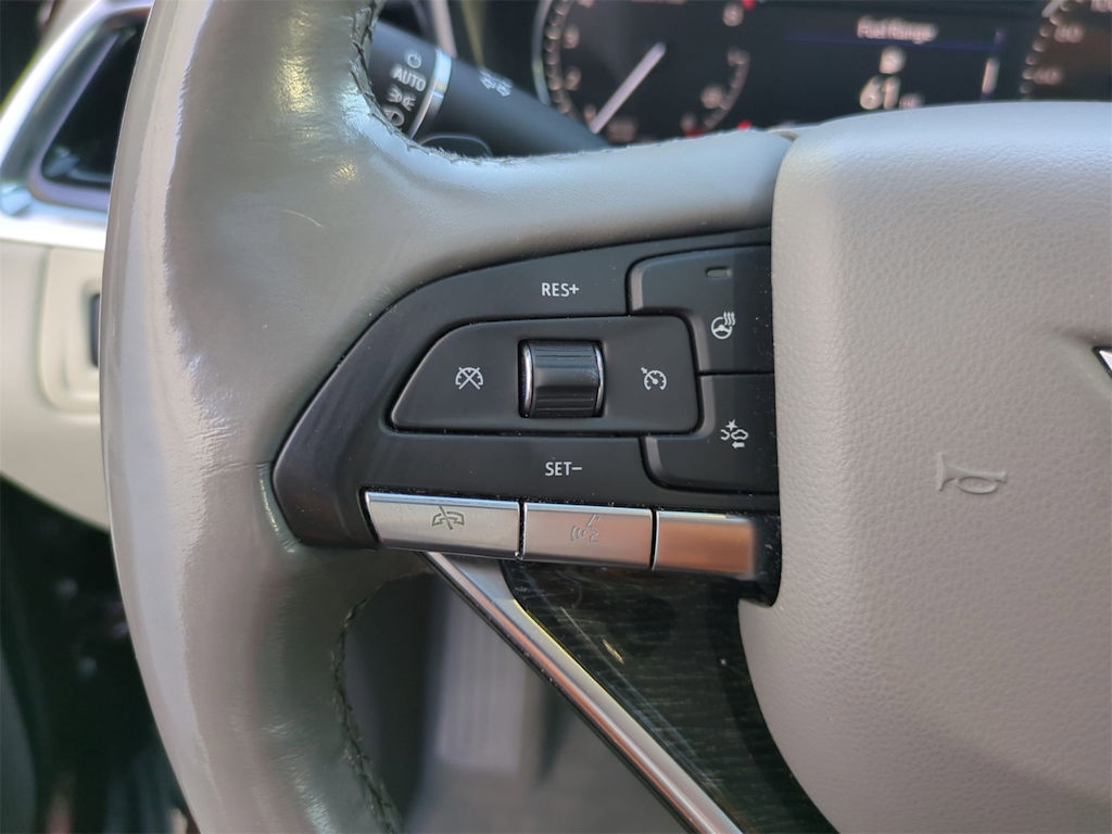 Thumbnail: 2022 Cadillac XT6 - 31