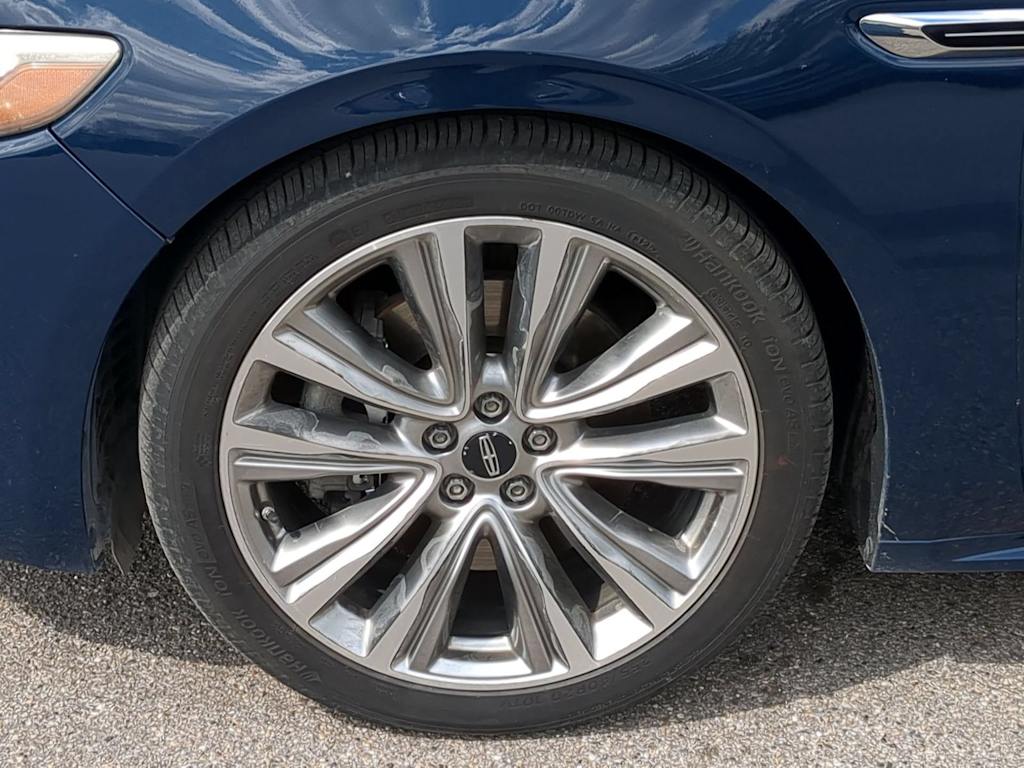 Thumbnail: 2017 Lincoln Continental - 7