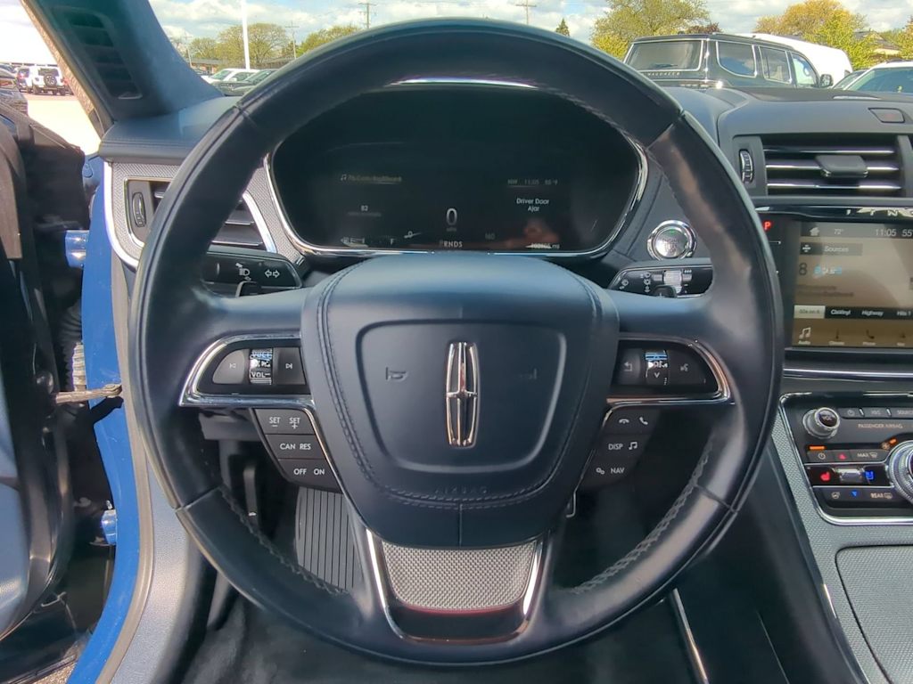 Thumbnail: 2017 Lincoln Continental - 12