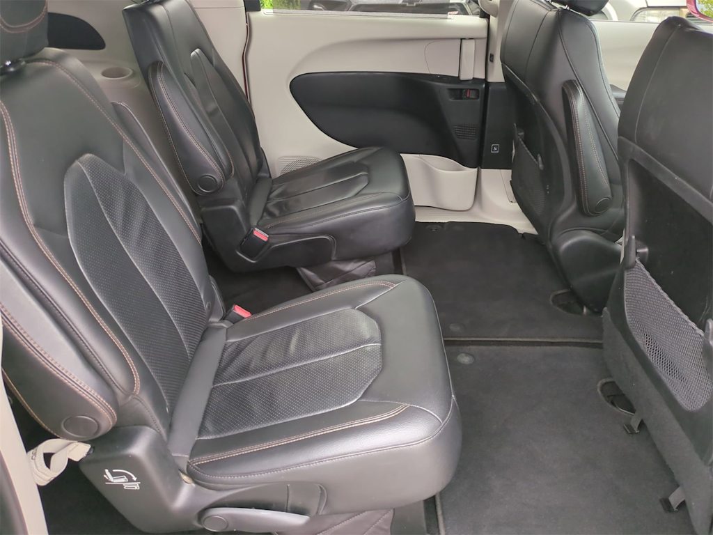 Thumbnail: 2018 Chrysler Pacifica - 28