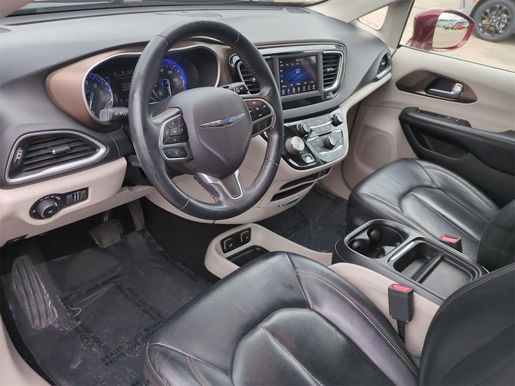 Thumbnail: 2018 Chrysler Pacifica - 2