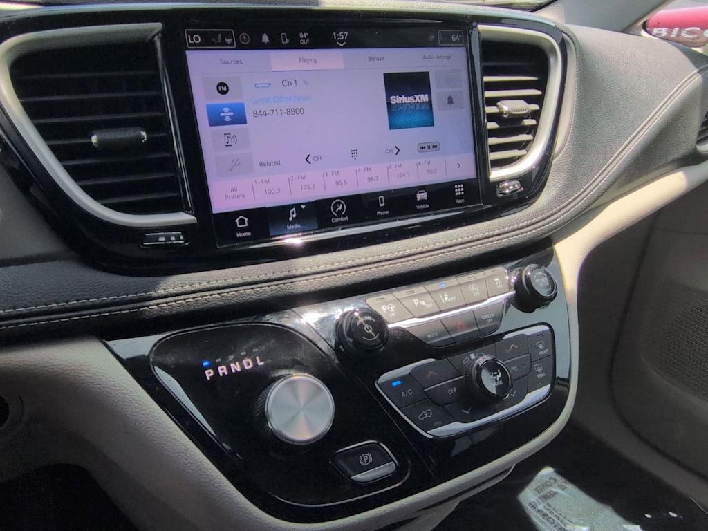 Thumbnail: 2023 Chrysler Pacifica - 15