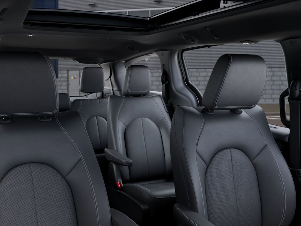 Thumbnail: 2026 Chrysler Pacifica - 26
