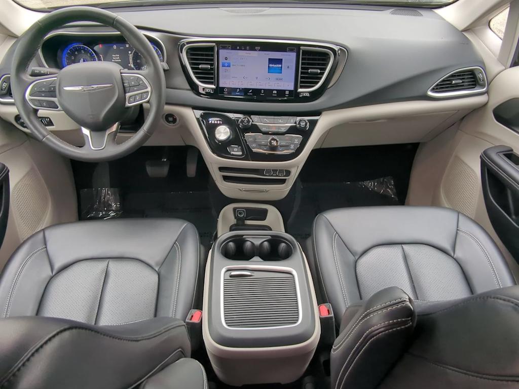 Thumbnail: 2024 Chrysler Pacifica - 9