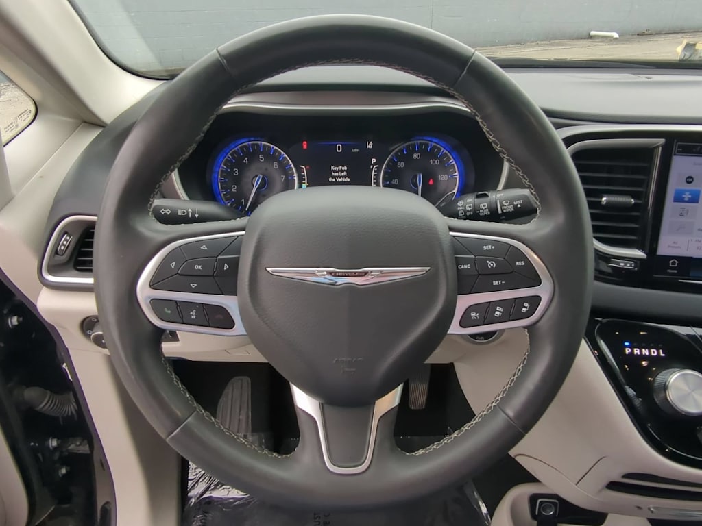 Thumbnail: 2024 Chrysler Pacifica - 13