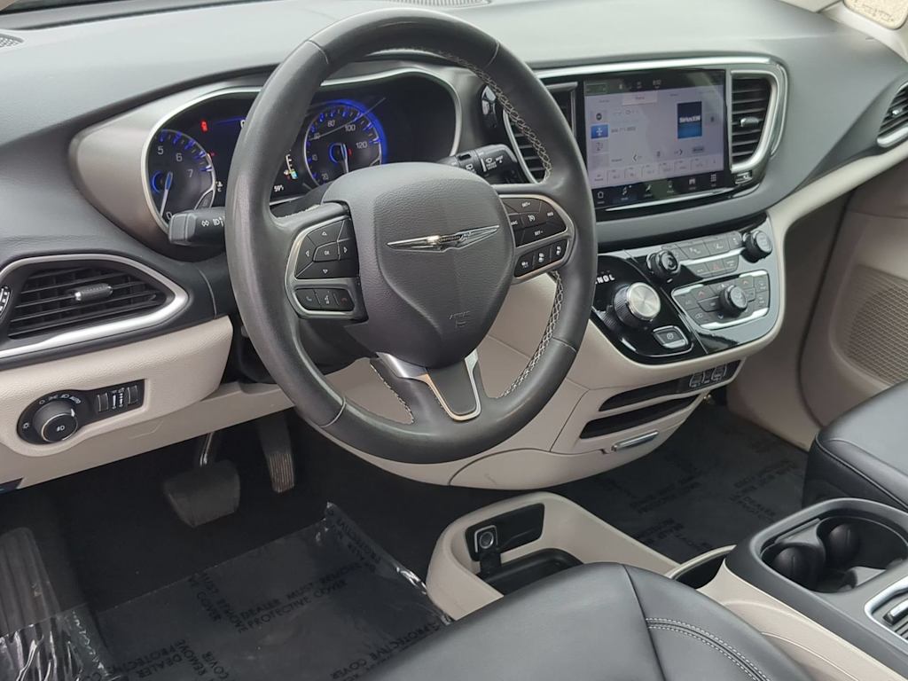 Thumbnail: 2024 Chrysler Pacifica - 2