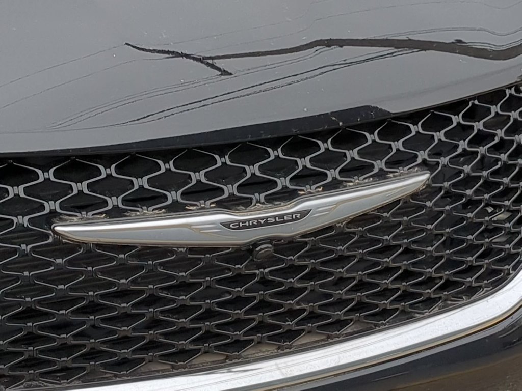 Thumbnail: 2024 Chrysler Pacifica - 7