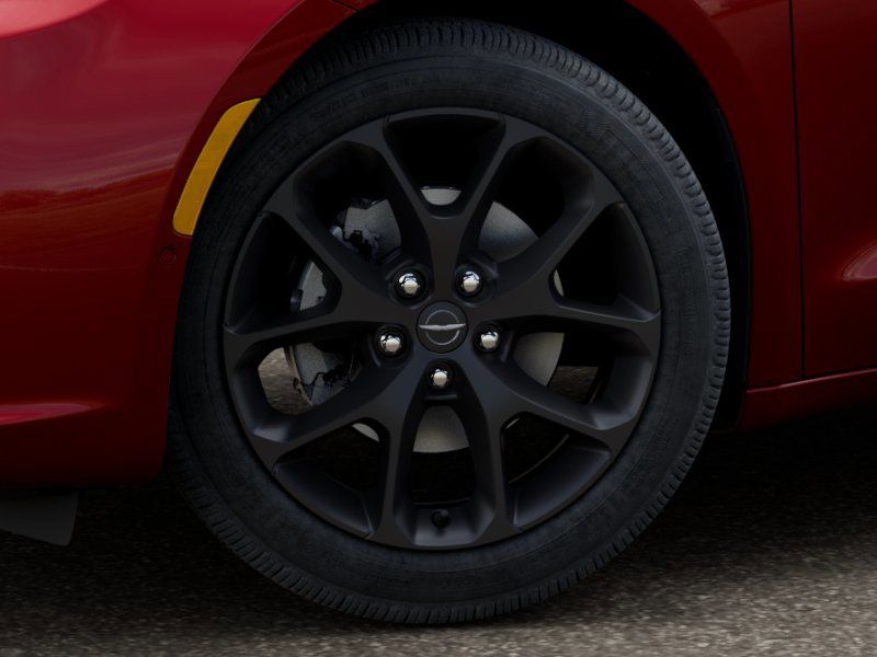Thumbnail: 2026 Chrysler Pacifica - 7