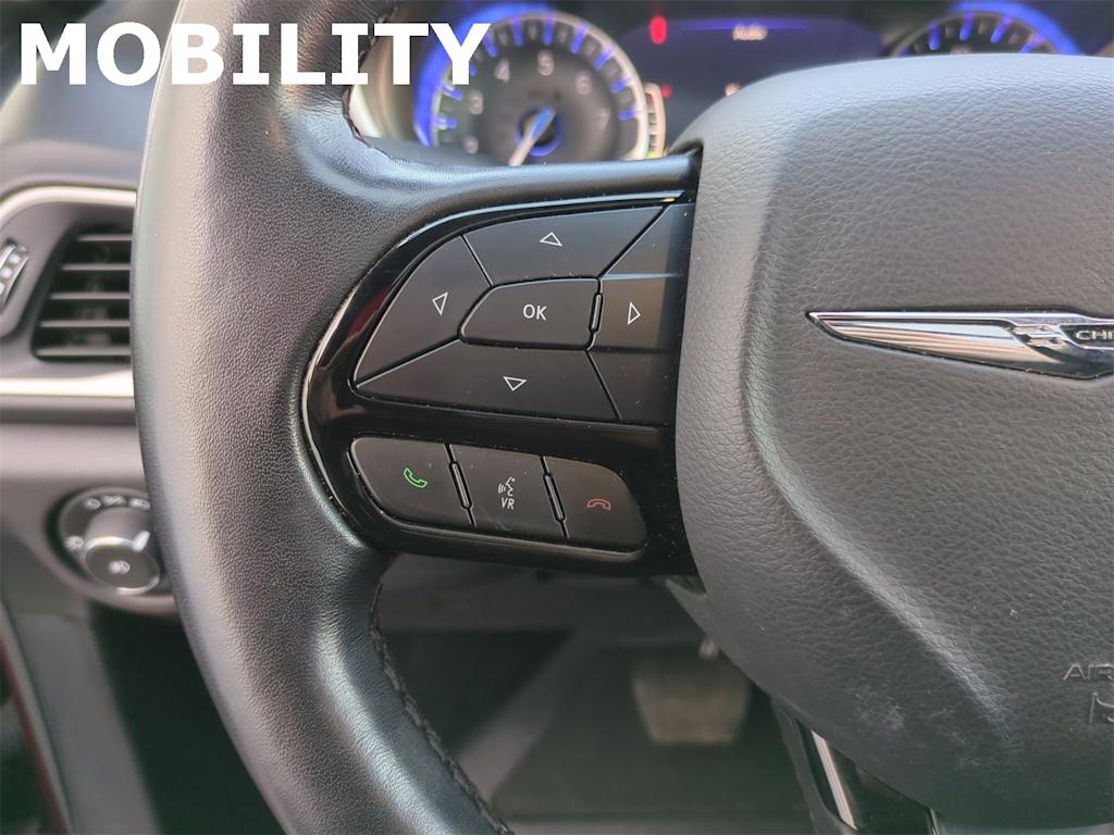 2020 Chrysler Pacifica  28