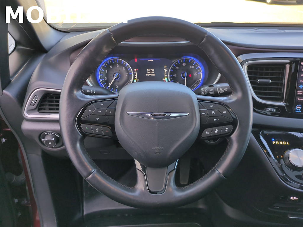 2020 Chrysler Pacifica  13