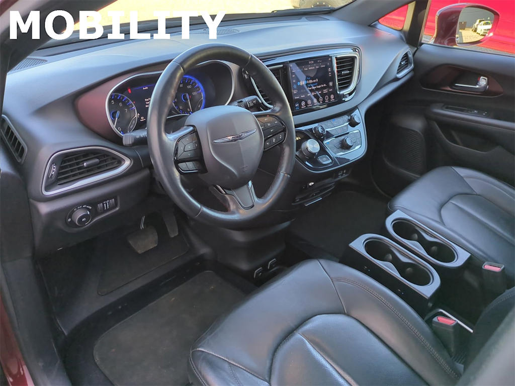 2020 Chrysler Pacifica  2
