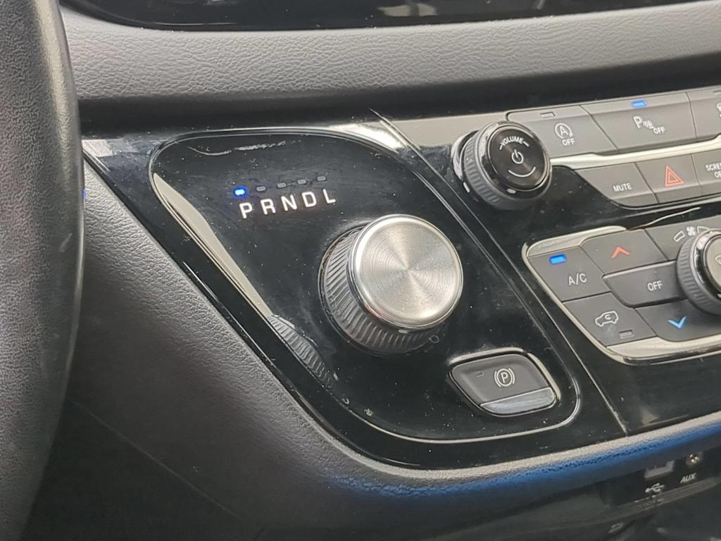 Thumbnail: 2019 Chrysler Pacifica - 14