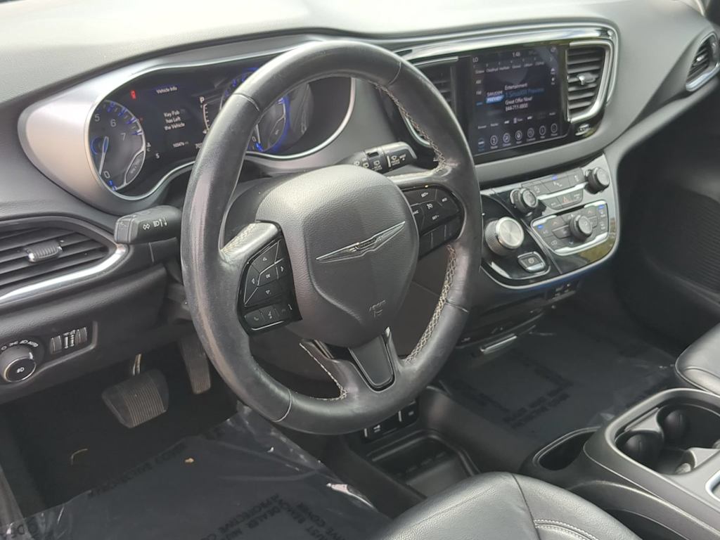Thumbnail: 2019 Chrysler Pacifica - 2