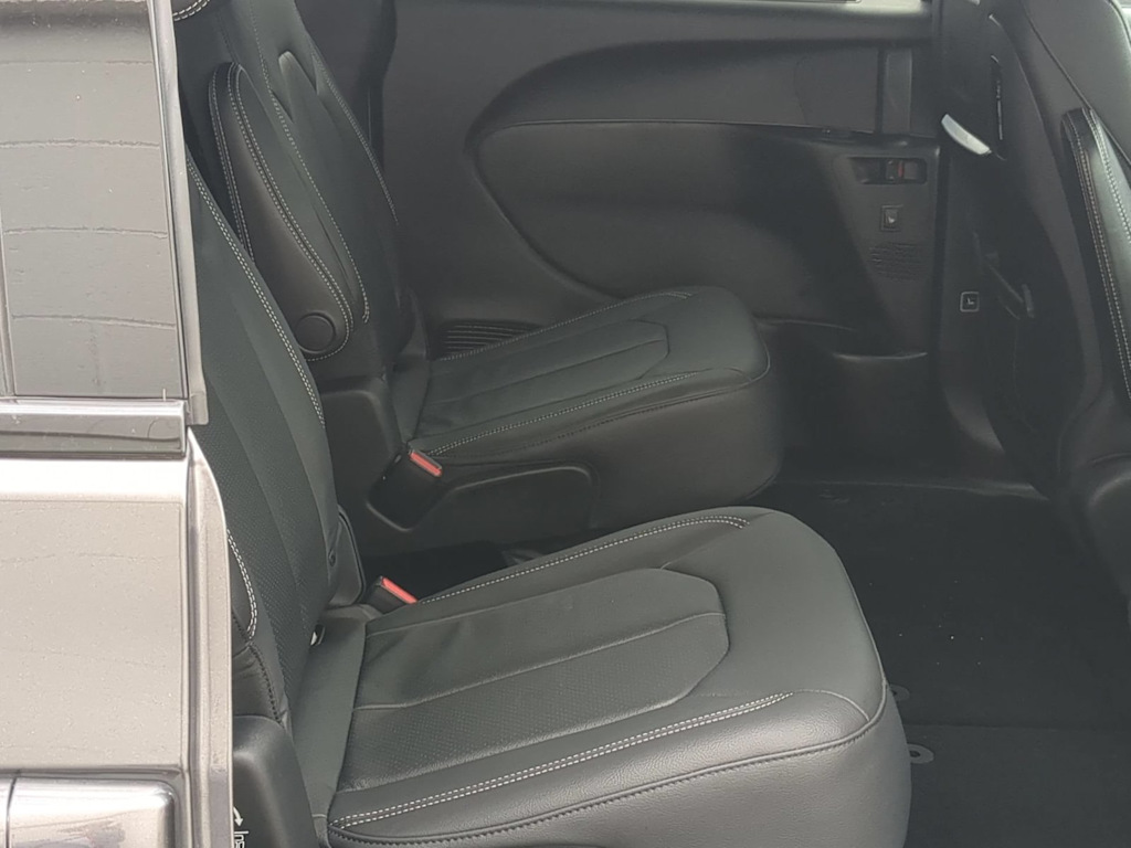 Thumbnail: 2019 Chrysler Pacifica - 26