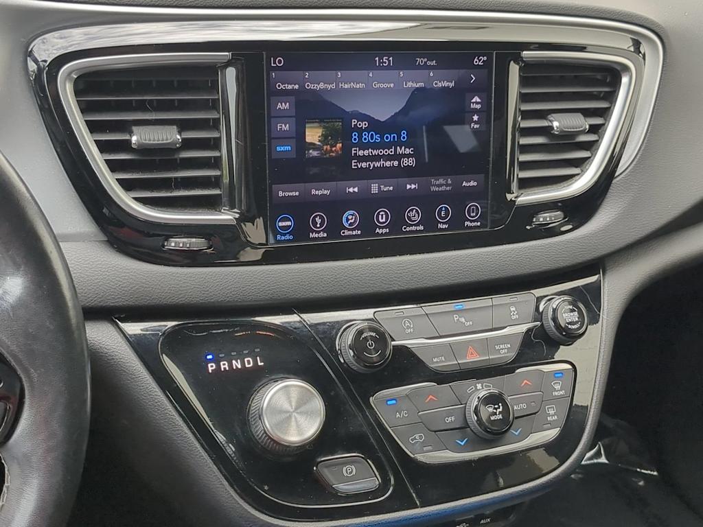 Thumbnail: 2019 Chrysler Pacifica - 13