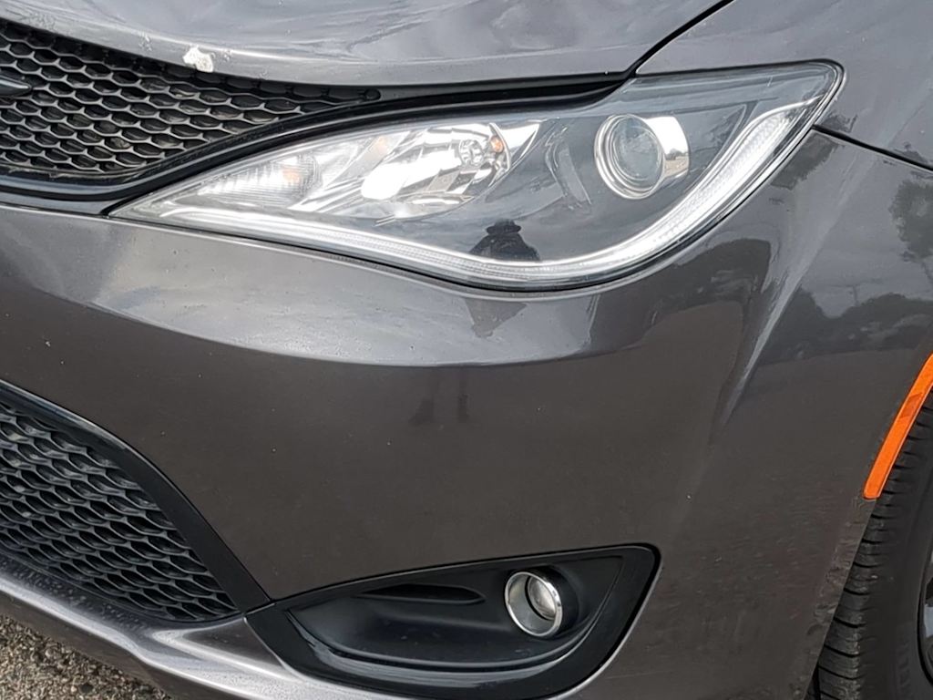 Thumbnail: 2019 Chrysler Pacifica - 22