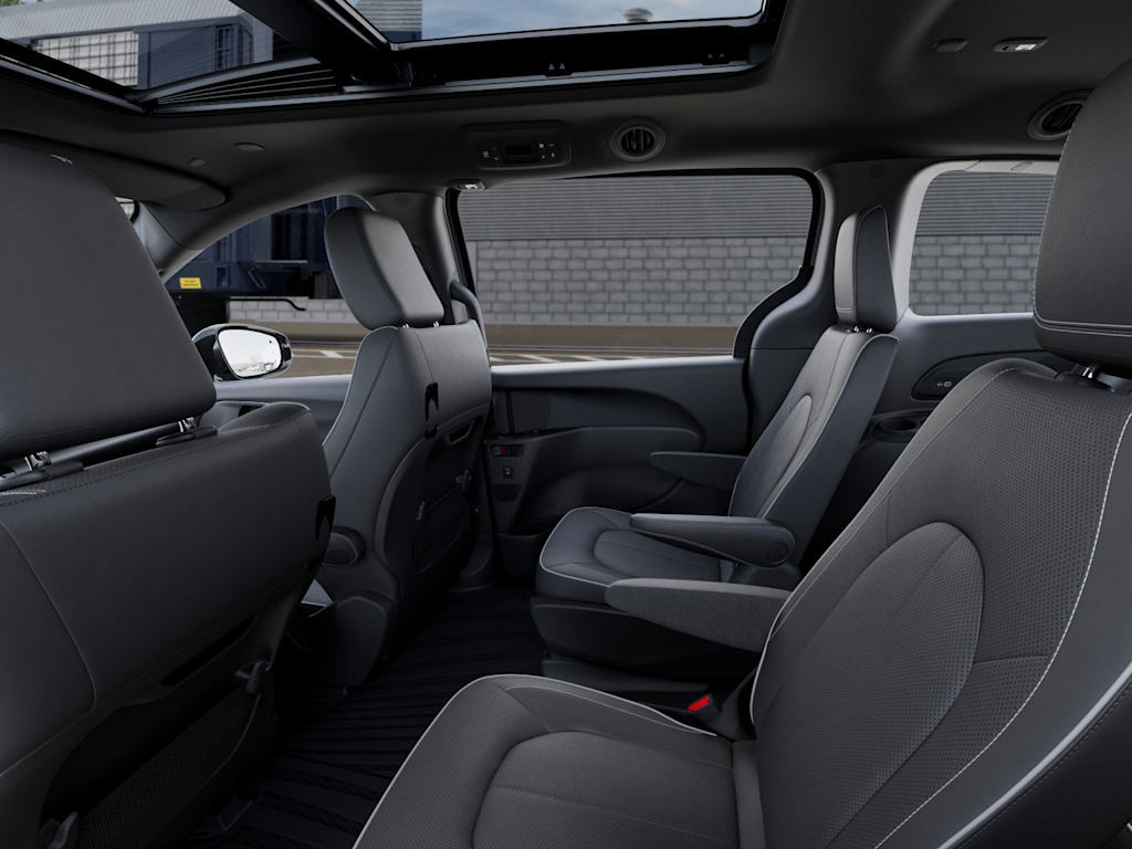 Thumbnail: 2027 Chrysler Pacifica - 9