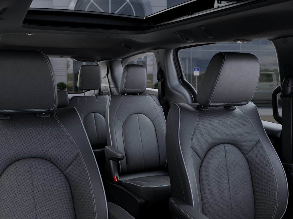 Thumbnail: 2027 Chrysler Pacifica - 26
