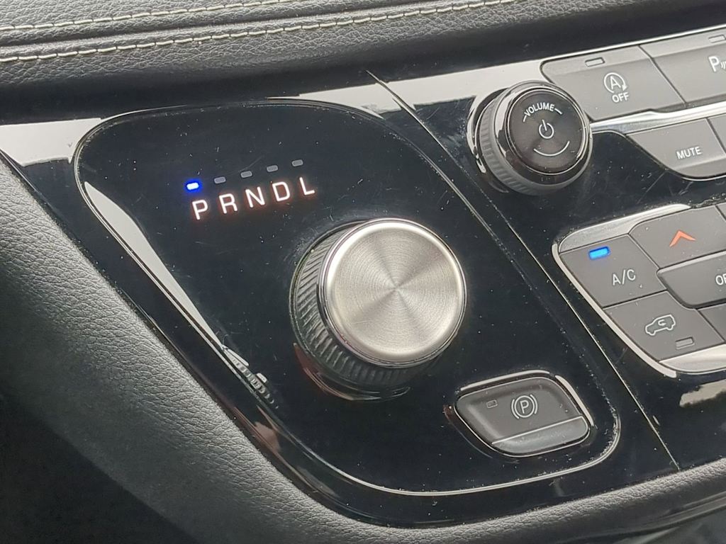 Thumbnail: 2019 Chrysler Pacifica - 15