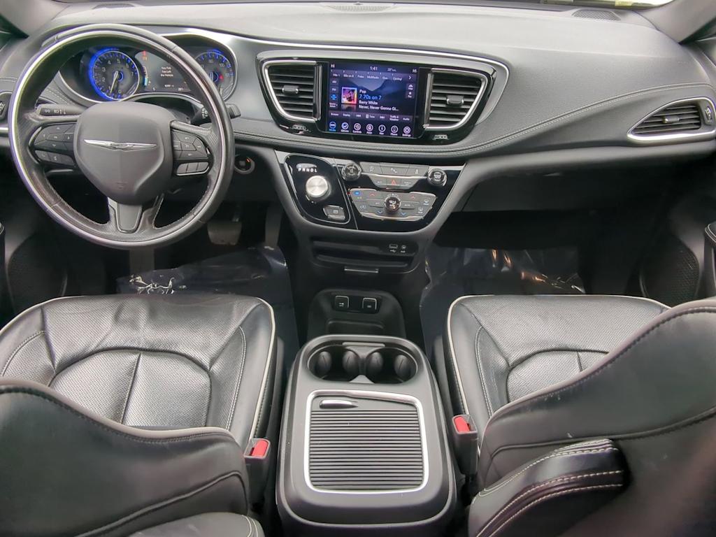 Thumbnail: 2019 Chrysler Pacifica - 9