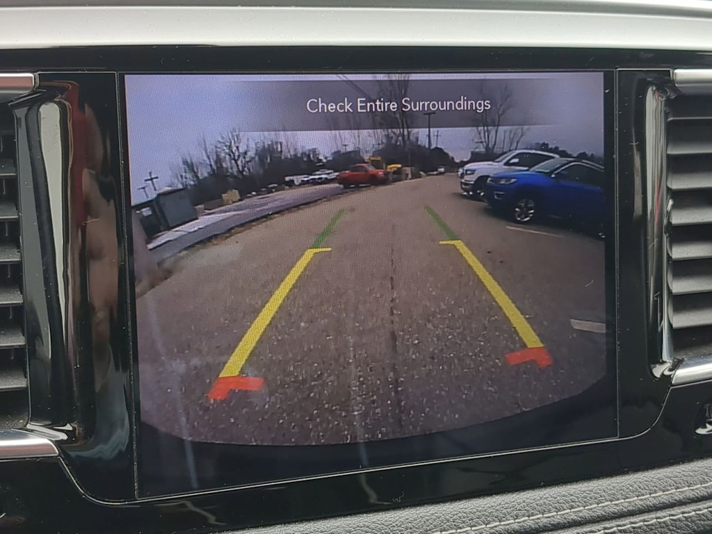 Thumbnail: 2019 Chrysler Pacifica - 42