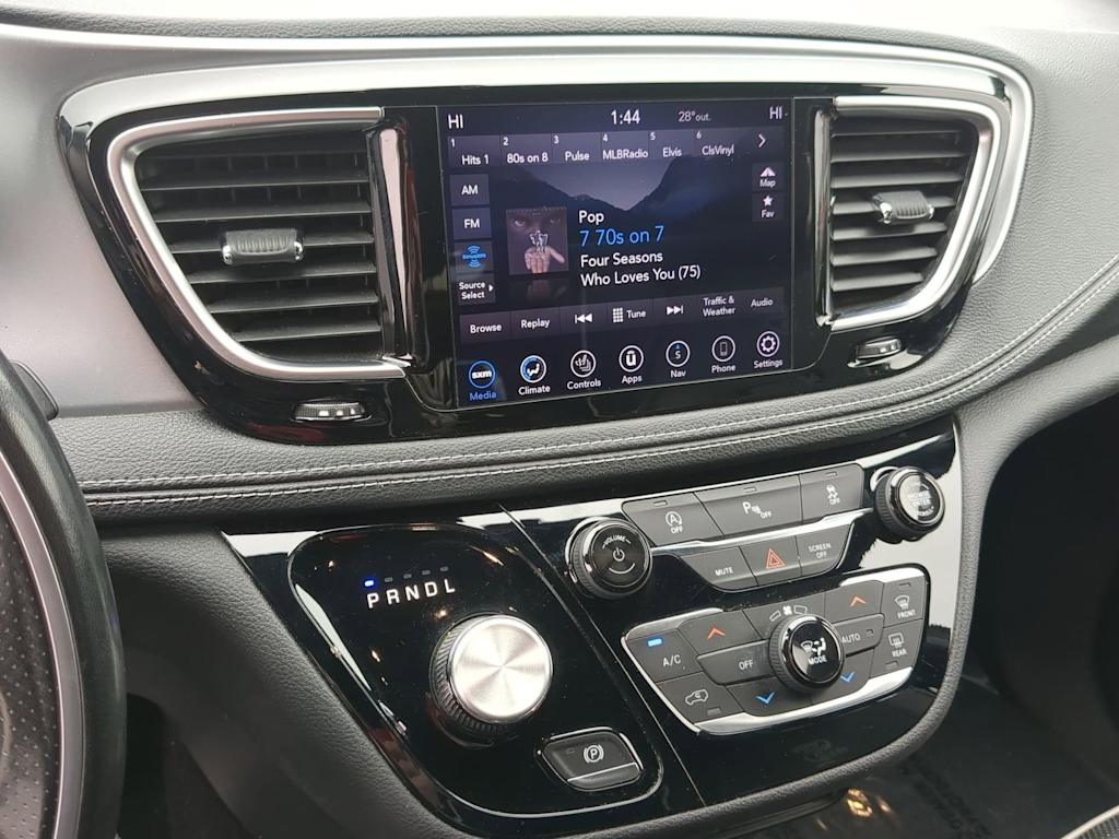 Thumbnail: 2019 Chrysler Pacifica - 14