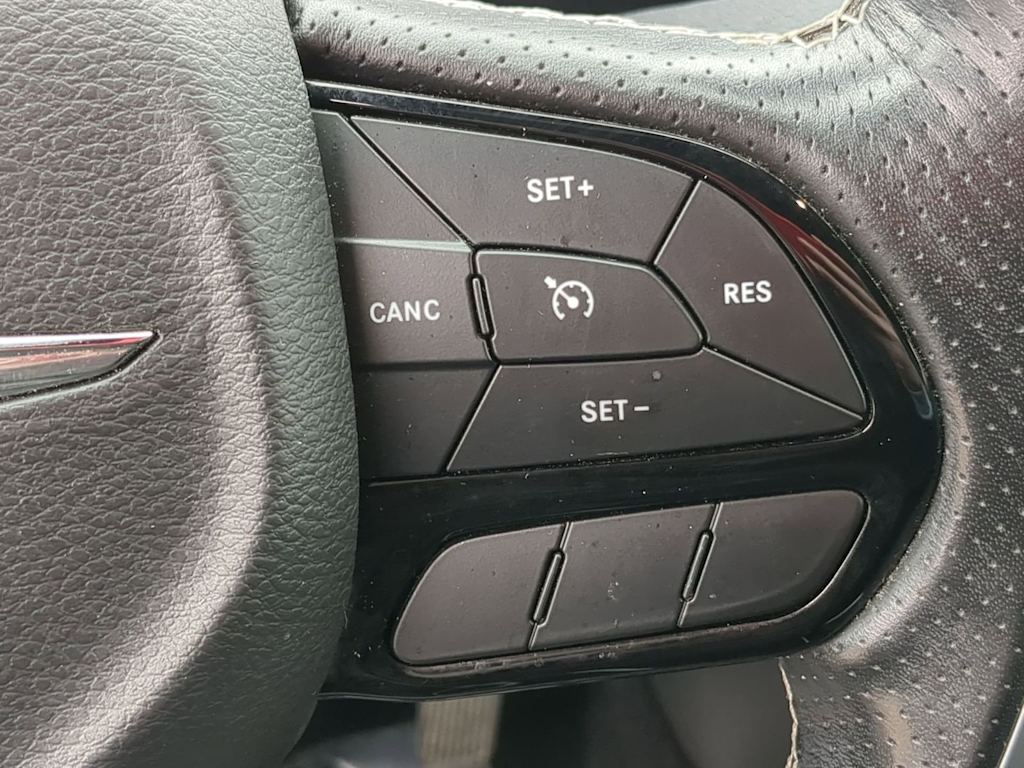 Thumbnail: 2019 Chrysler Pacifica - 39