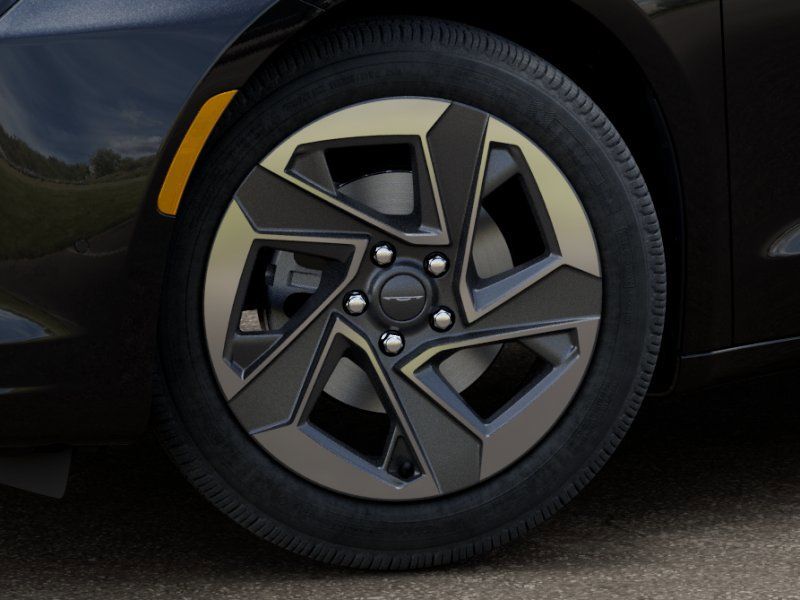 Thumbnail: 2027 Chrysler Pacifica - 5