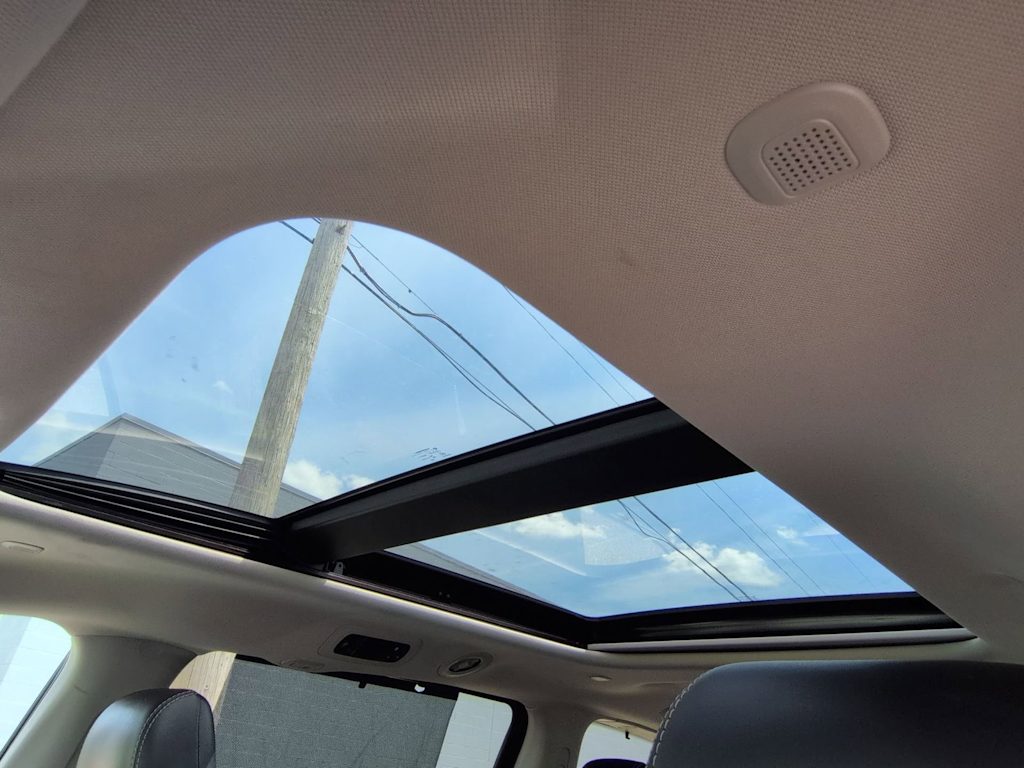 Thumbnail: 2023 Chrysler Pacifica - 26