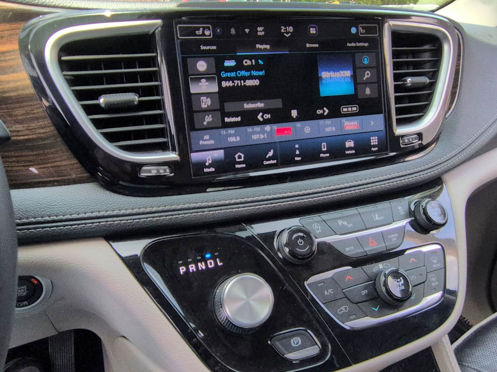 Thumbnail: 2023 Chrysler Pacifica - 15