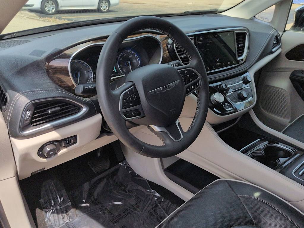 Thumbnail: 2023 Chrysler Pacifica - 2