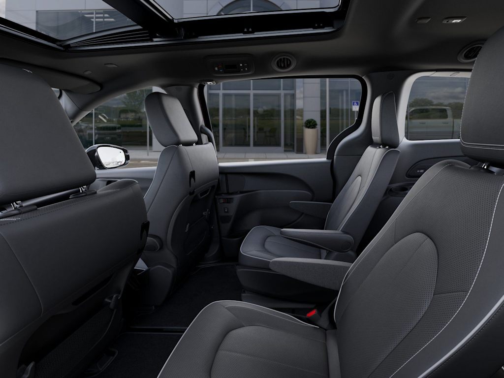 Thumbnail: 2027 Chrysler Pacifica - 11