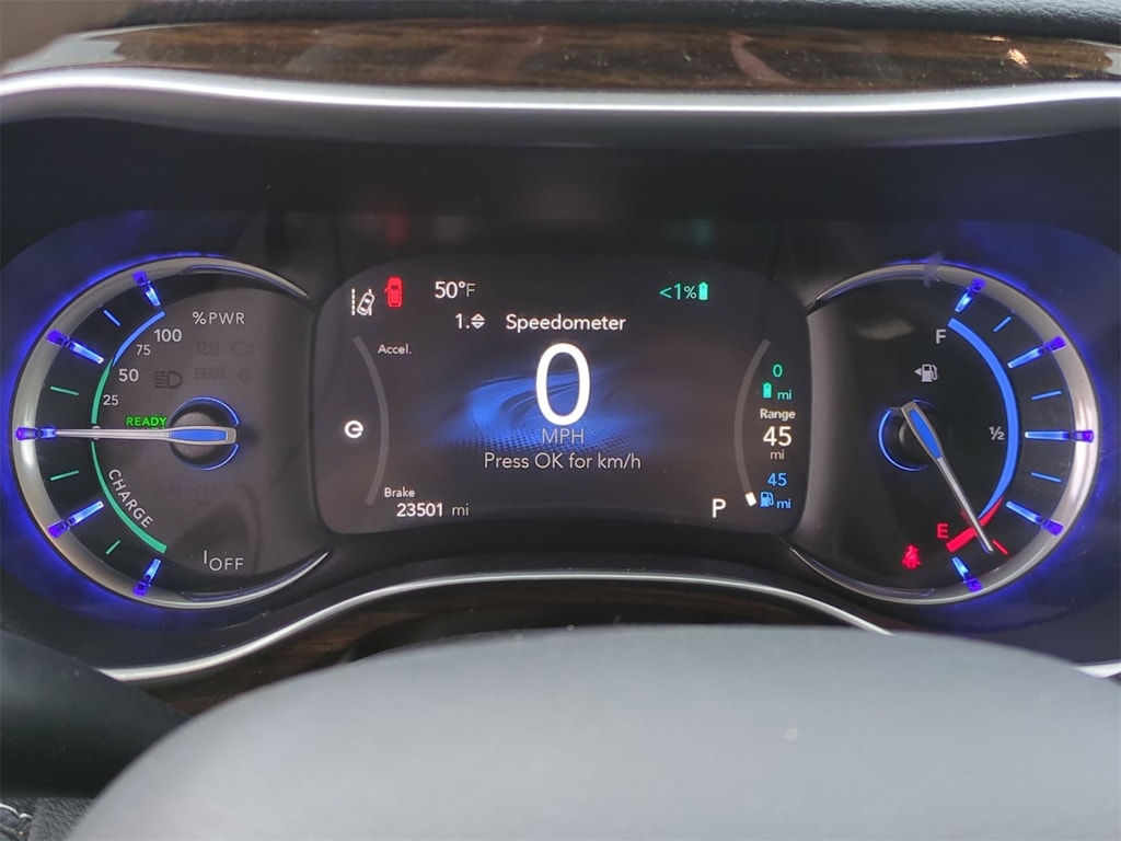 2021 Chrysler Pacifica Hybrid Limited 32