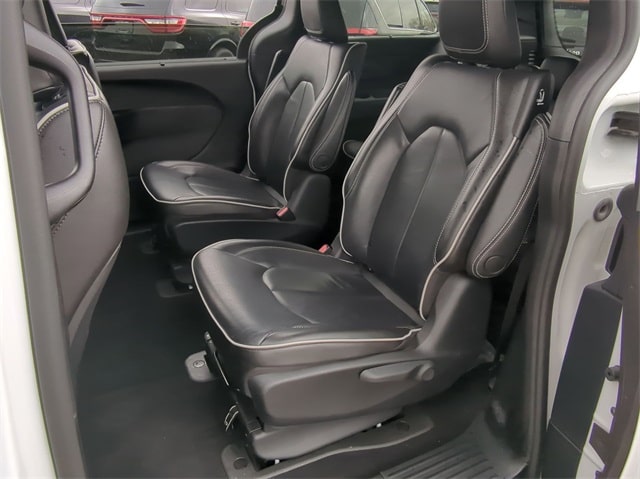 2021 Chrysler Pacifica Hybrid Limited 27