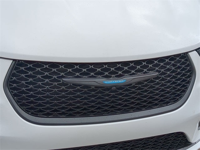 2021 Chrysler Pacifica Hybrid Limited 25