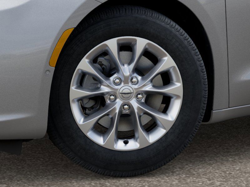 Thumbnail: 2026 Chrysler Pacifica - 7