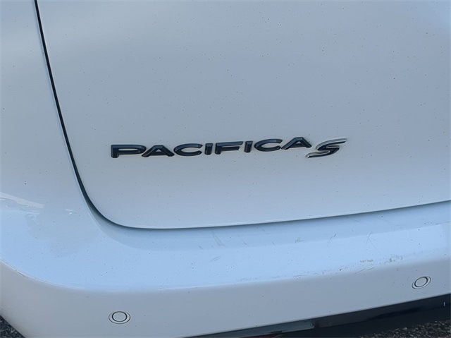 2020 Chrysler Pacifica Launch Edition 6