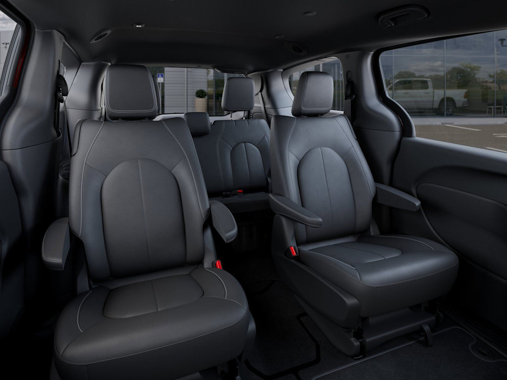 Thumbnail: 2027 Chrysler Pacifica - 9