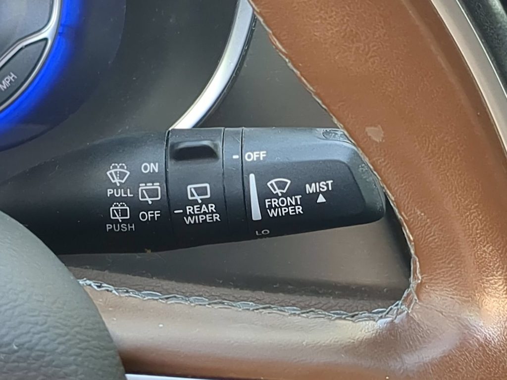 Thumbnail: 2021 Chrysler Pacifica - 29