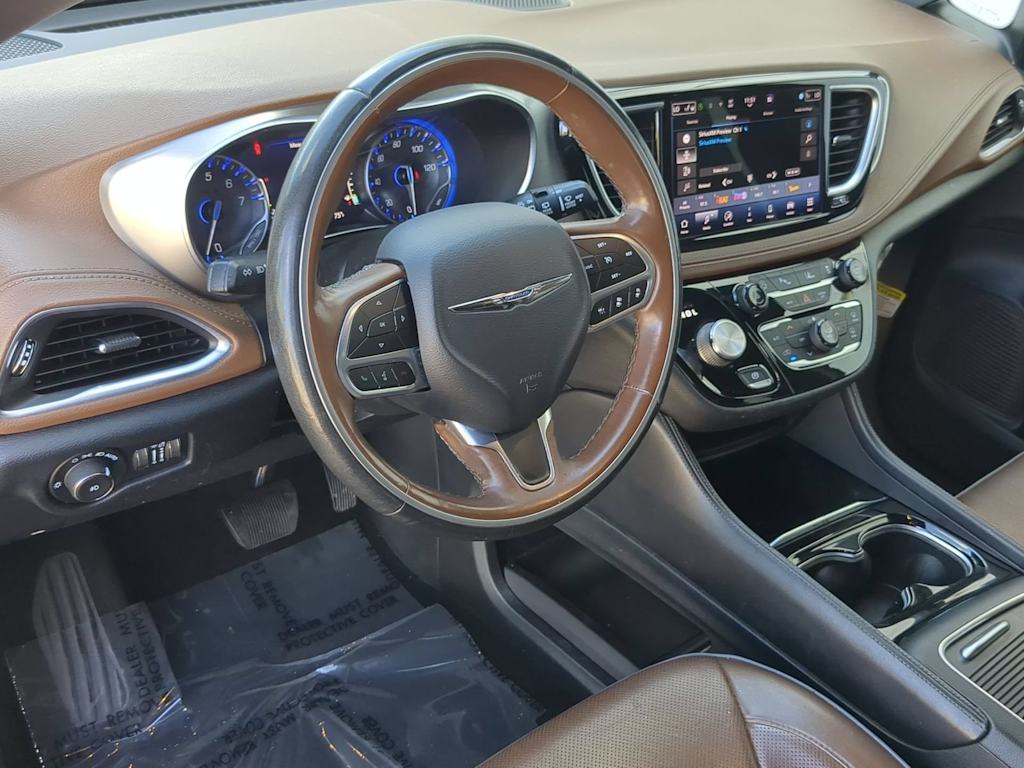 Thumbnail: 2021 Chrysler Pacifica - 2