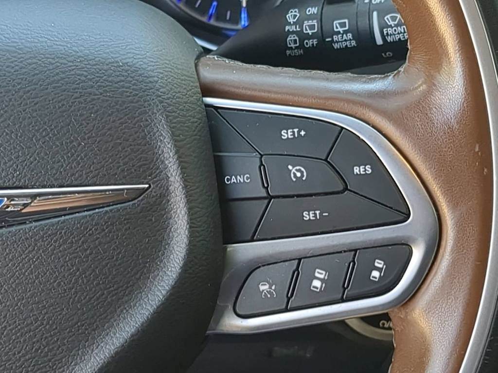 Thumbnail: 2021 Chrysler Pacifica - 28
