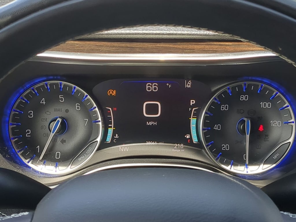 Thumbnail: 2022 Chrysler Pacifica - 33