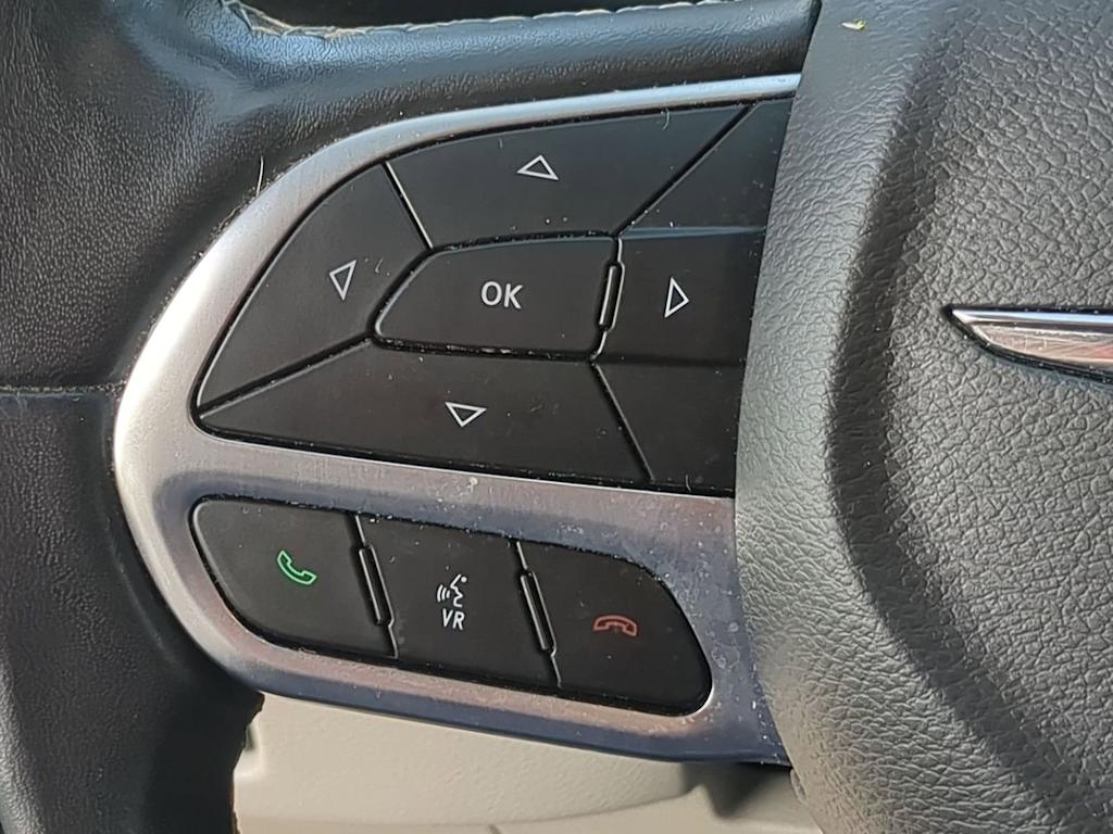 Thumbnail: 2022 Chrysler Pacifica - 27