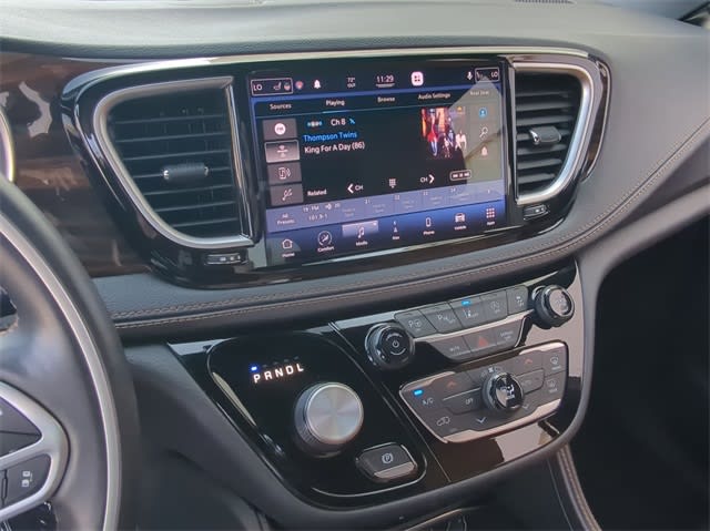 2021 Chrysler Pacifica Pinnacle 13