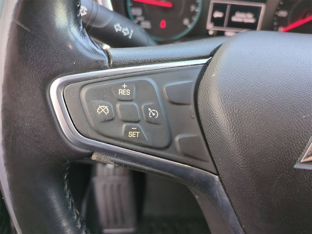 2018 Chevrolet Equinox LT 26