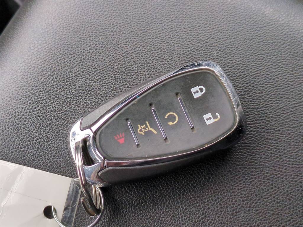 Thumbnail: 2020 Chevrolet Equinox - 17