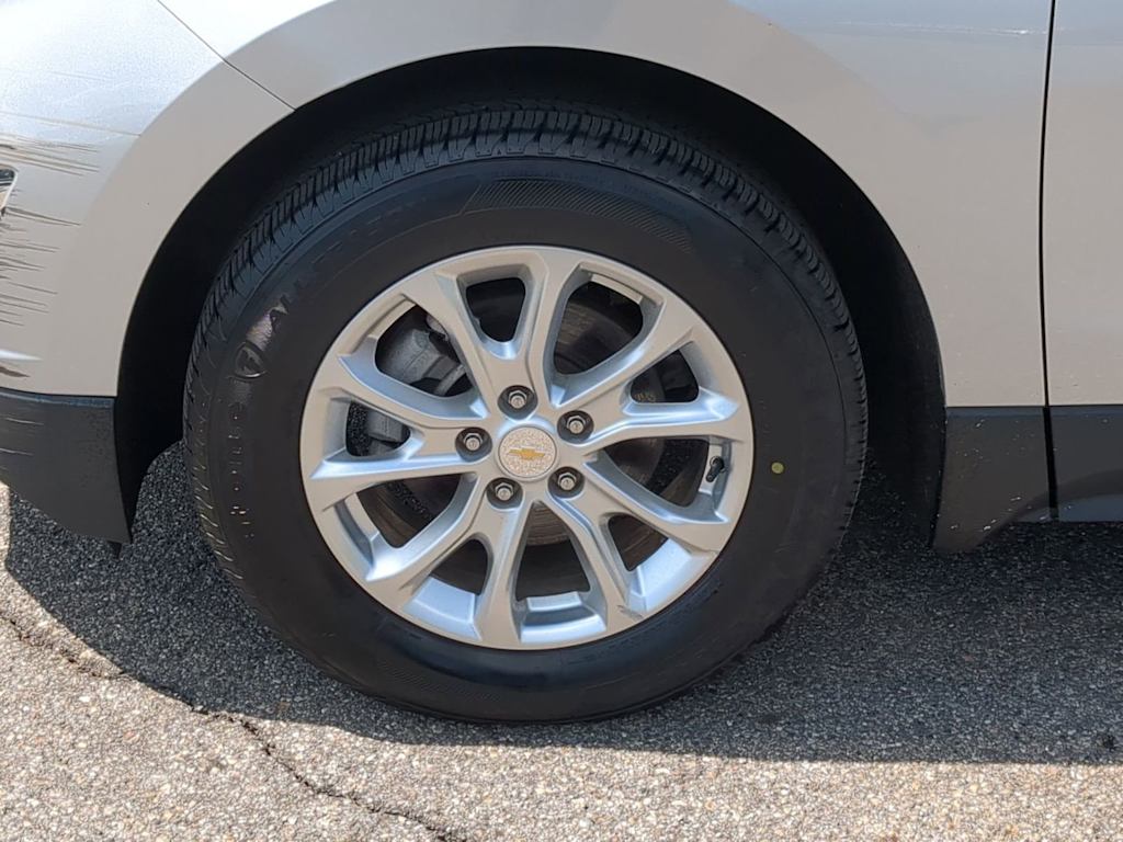 Thumbnail: 2021 Chevrolet Equinox - 8